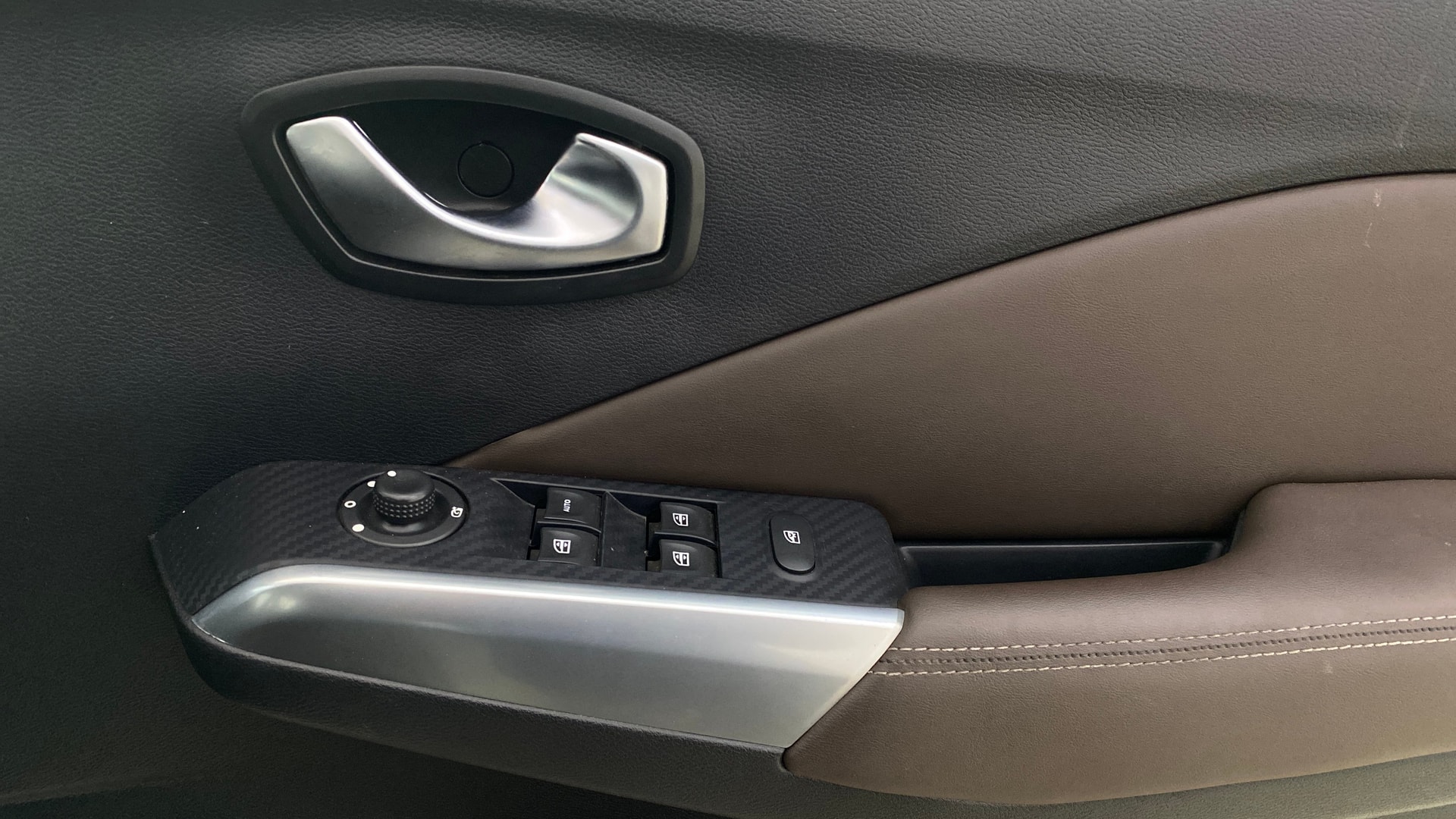 View 2019 Nissan Kicks XV Petrol BS IV Image 33 Used 2019 Nissan Kicks XV Petrol BS IV Image 33