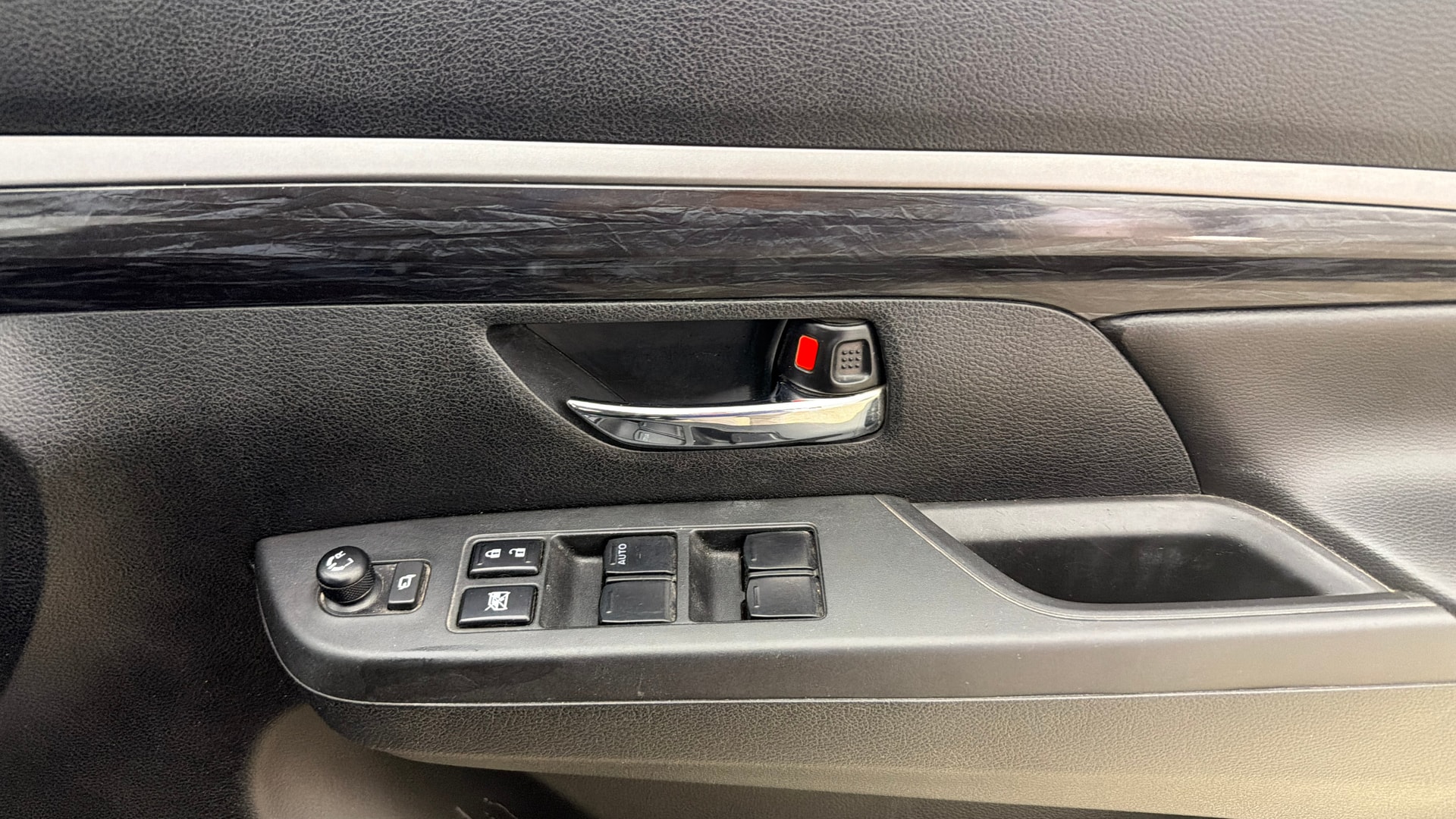 View 2024 Maruti Suzuki 1000 Base Variant Image 34 Used 2024 Maruti Suzuki 1000 Base Variant Image 34