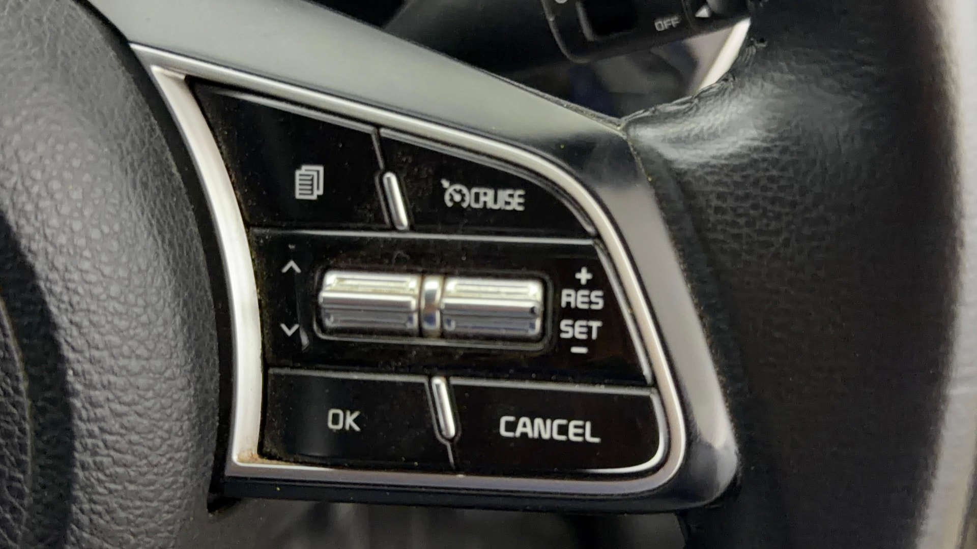 View 2022 Kia Seltos Smartstream G1.5 6MT HTK Plus Image 3 Used 2022 Kia Seltos Smartstream G1.5 6MT HTK Plus Image 3