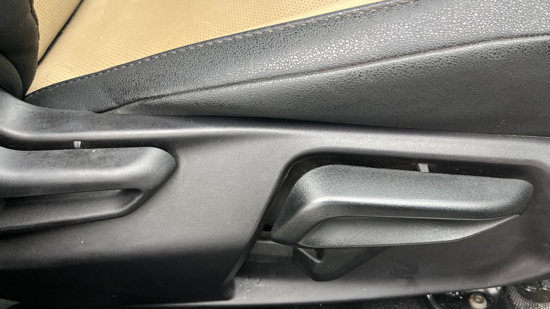 View 2022 Tata Nexon Revotron XE Image 19 Used 2022 Tata Nexon Revotron XE Image 19