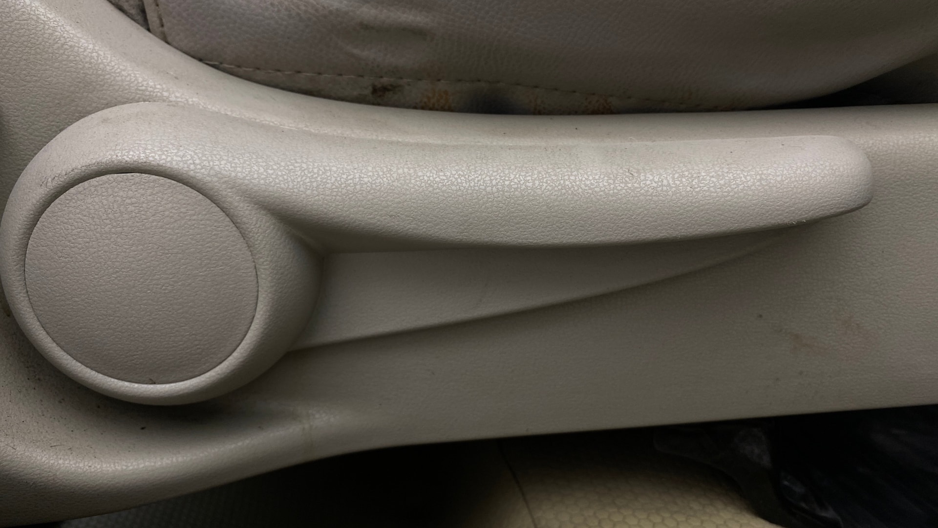 View 2015 Nissan Micra XV (CVT) Image 18 Used 2015 Nissan Micra XV (CVT) Image 18