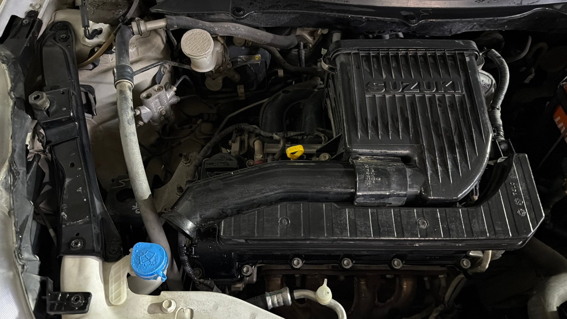 View 2017 Maruti Suzuki 1000 Base Variant Image 3 Used 2017 Maruti Suzuki 1000 Base Variant Image 3