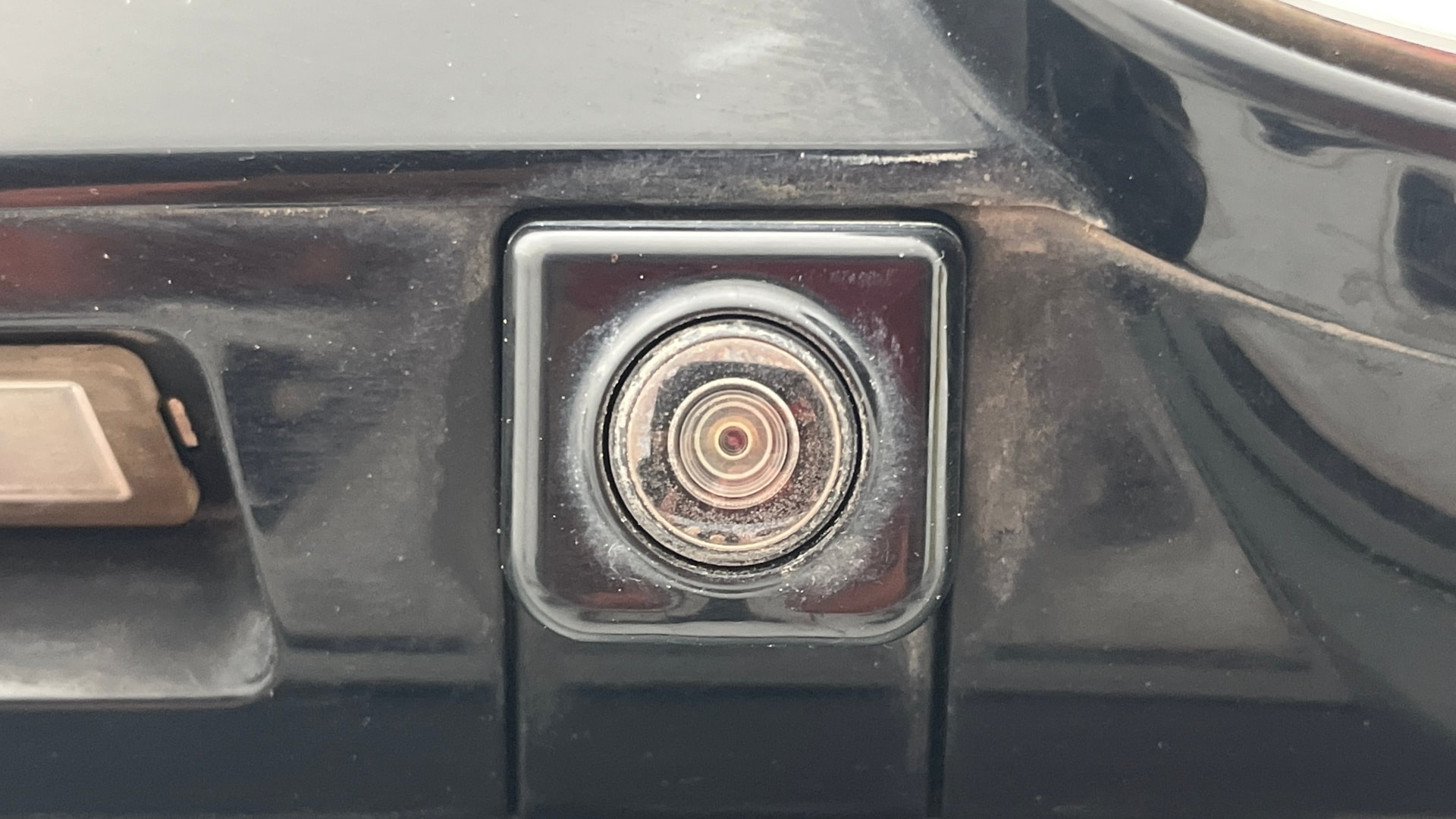 View 2022 Tata Safari XZA Plus Image 17 Used 2022 Tata Safari XZA Plus Image 17