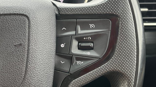 View Tata Safari Image 3 Used Tata Safari Image 3