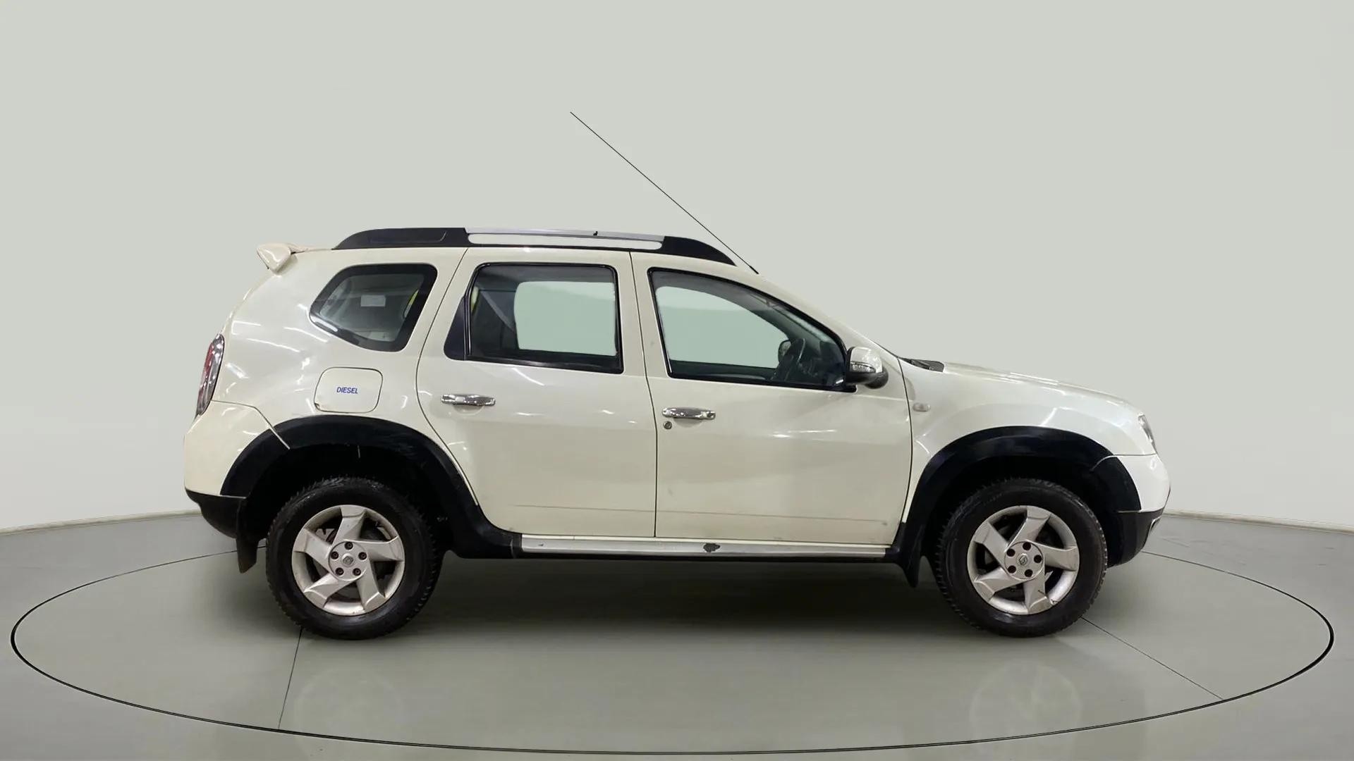 View 2014 Renault Duster 85 PS RxL plus Diesel Image 5 Used 2014 Renault Duster 85 PS RxL plus Diesel Image 5