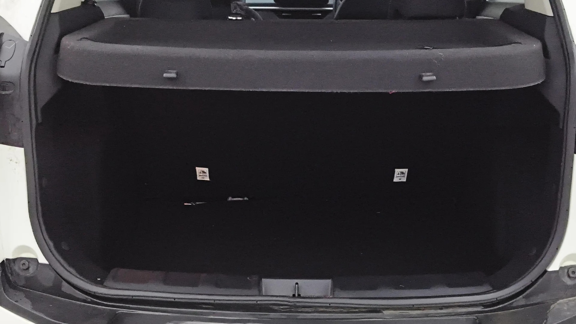 View 2024 Tata Nexon Revotron XE Image 6 Used 2024 Tata Nexon Revotron XE Image 6