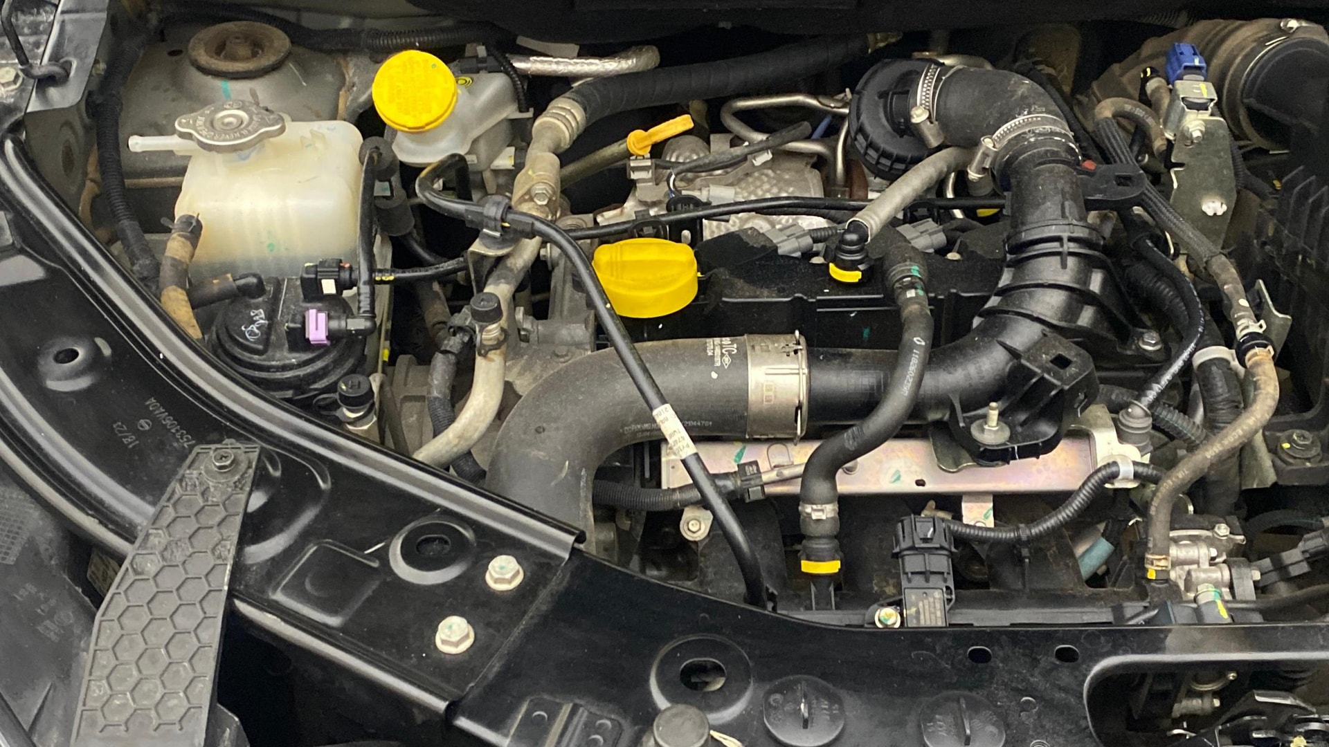 View 2023 Nissan Magnite Turbo XV Premium Image 26 Used 2023 Nissan Magnite Turbo XV Premium Image 26