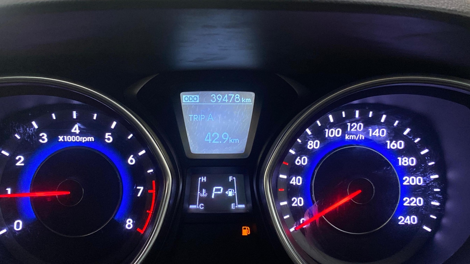 View 2013 Hyundai Elantra 1.6 CRDi S Image 36 Used 2013 Hyundai Elantra 1.6 CRDi S Image 36