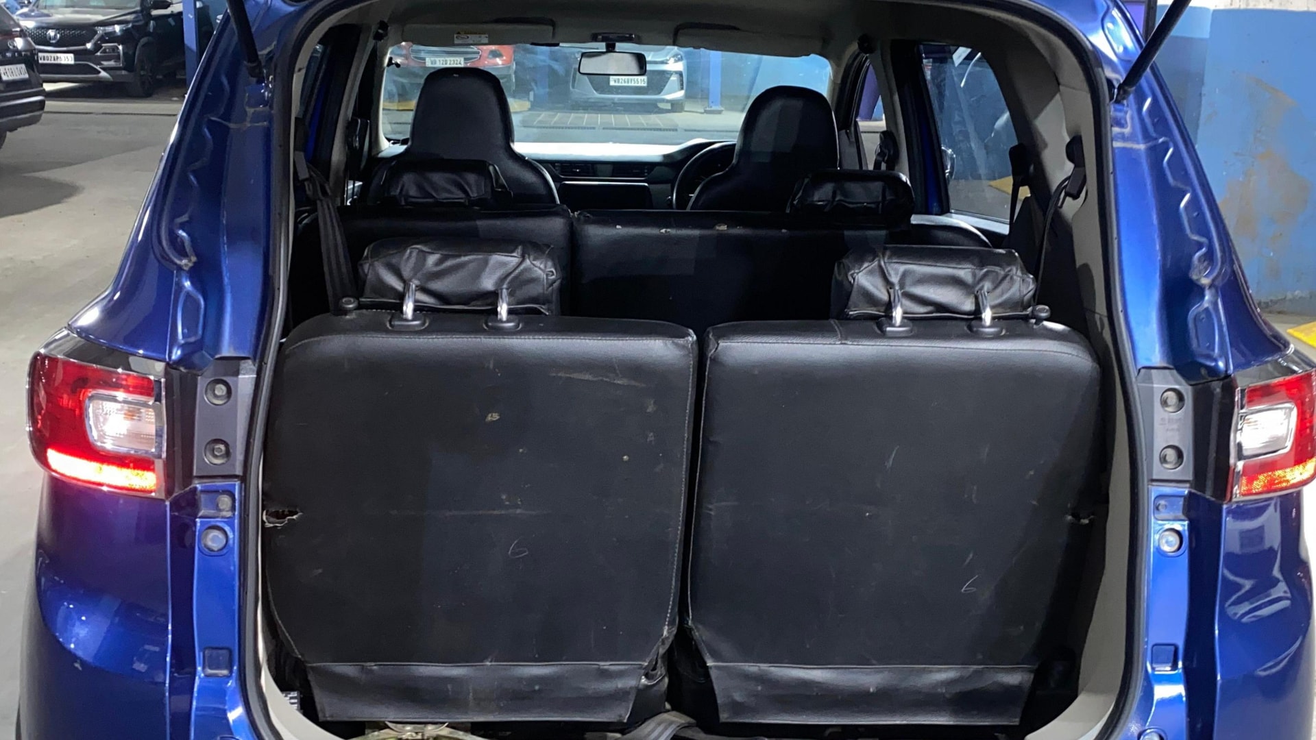View 2020 Renault Triber RXE Image 10 Used 2020 Renault Triber RXE Image 10