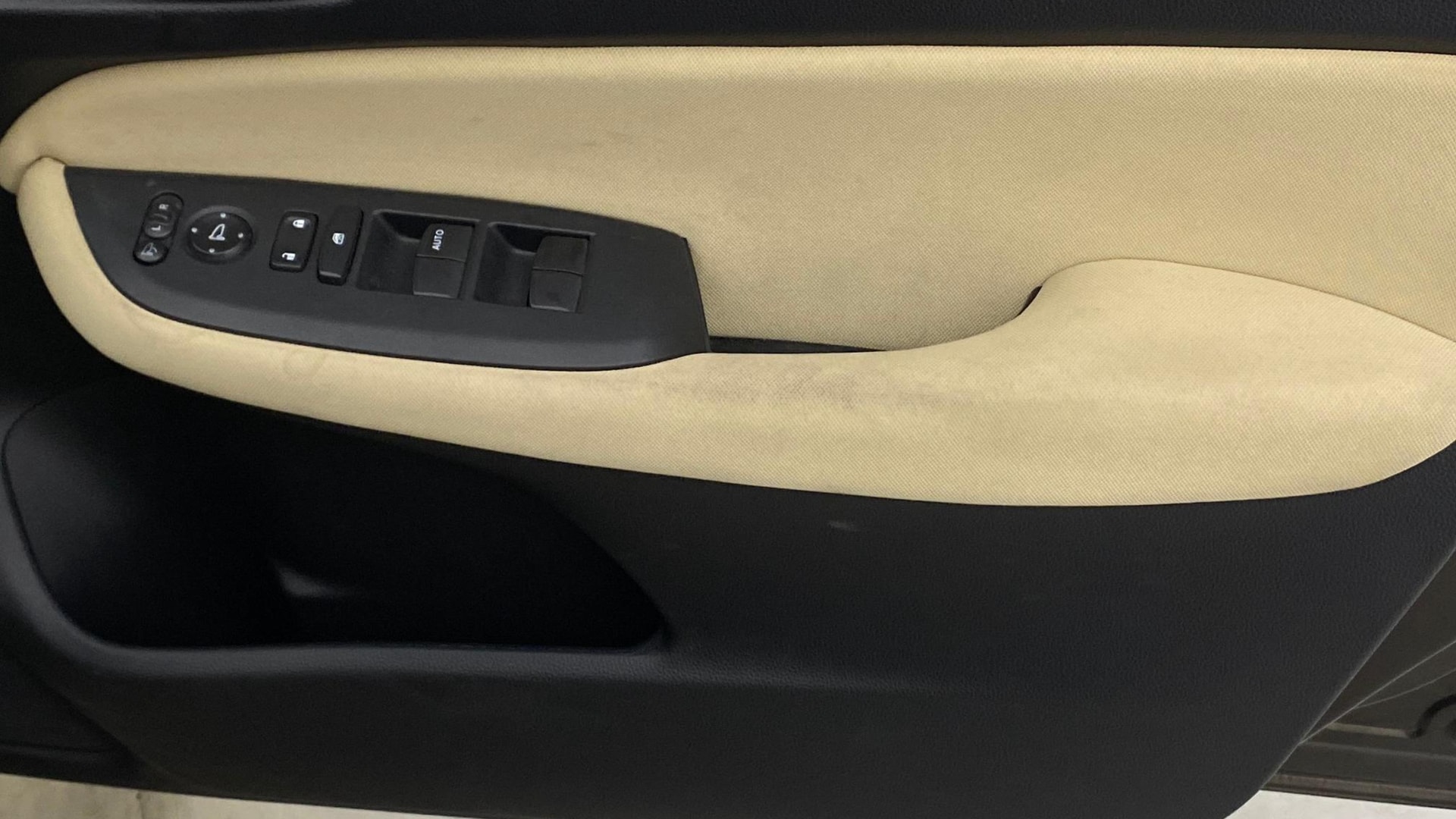 View 2024 Honda City ZX MT Diesel Anniversary Edition Image 35 Used 2024 Honda City ZX MT Diesel Anniversary Edition Image 35