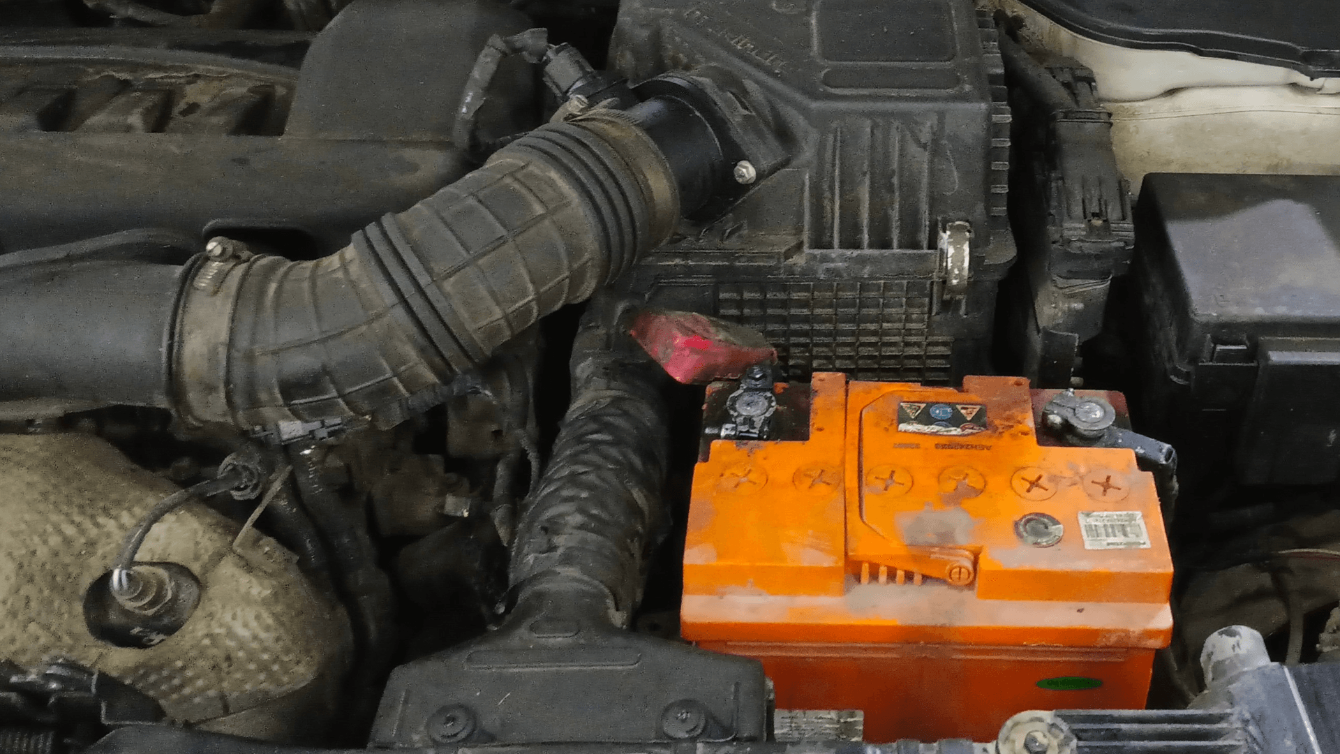 View 2020 Mahindra XUV300 W4 Petrol BS IV Image 30 Used 2020 Mahindra XUV300 W4 Petrol BS IV Image 30