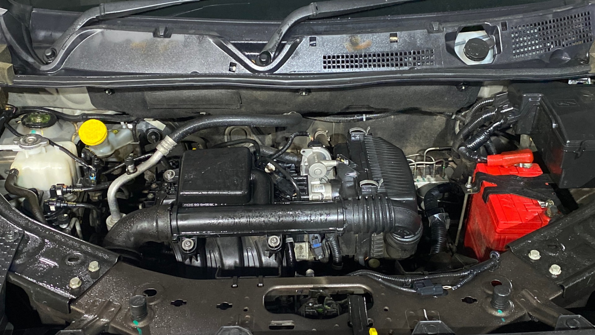 View 2022 Nissan Magnite XV Image 42 Used 2022 Nissan Magnite XV Image 42