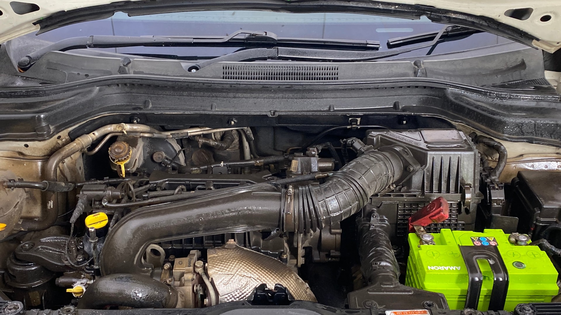 View 2019 Mahindra XUV300 W4 Petrol BS IV Image 46 Used 2019 Mahindra XUV300 W4 Petrol BS IV Image 46