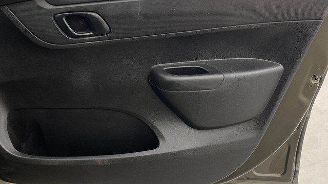 View Renault Kwid Image 33 Used Renault Kwid Image 33