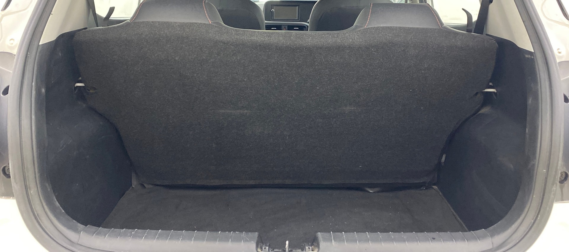 View 2022 Hyundai Grand i10 Nios Magna AMT Corporate Edition Petrol Image 10 Used 2022 Hyundai Grand i10 Nios Magna AMT Corporate Edition Petrol Image 10