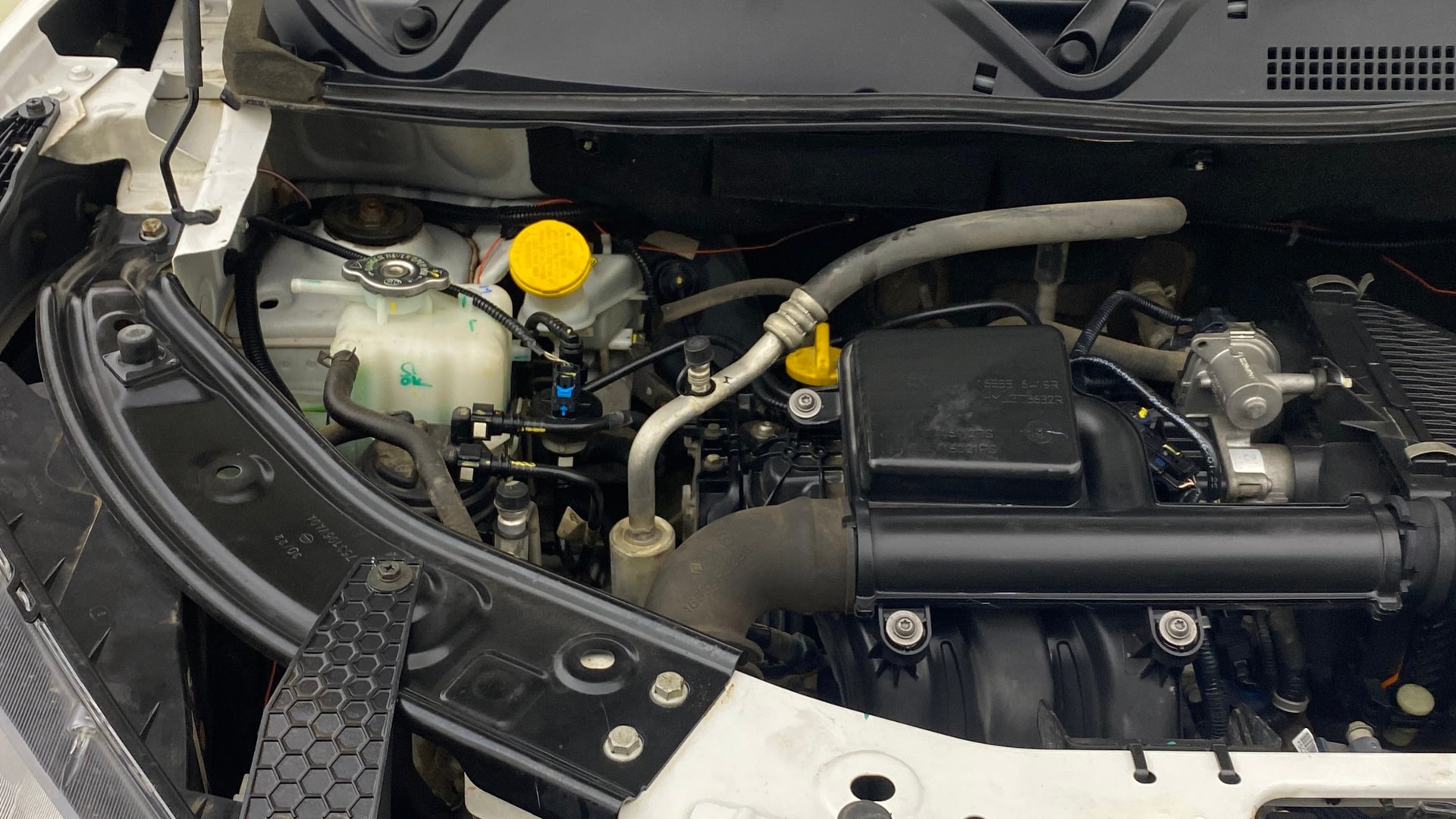 View 2022 Nissan Magnite XE Image 3 Used 2022 Nissan Magnite XE Image 3
