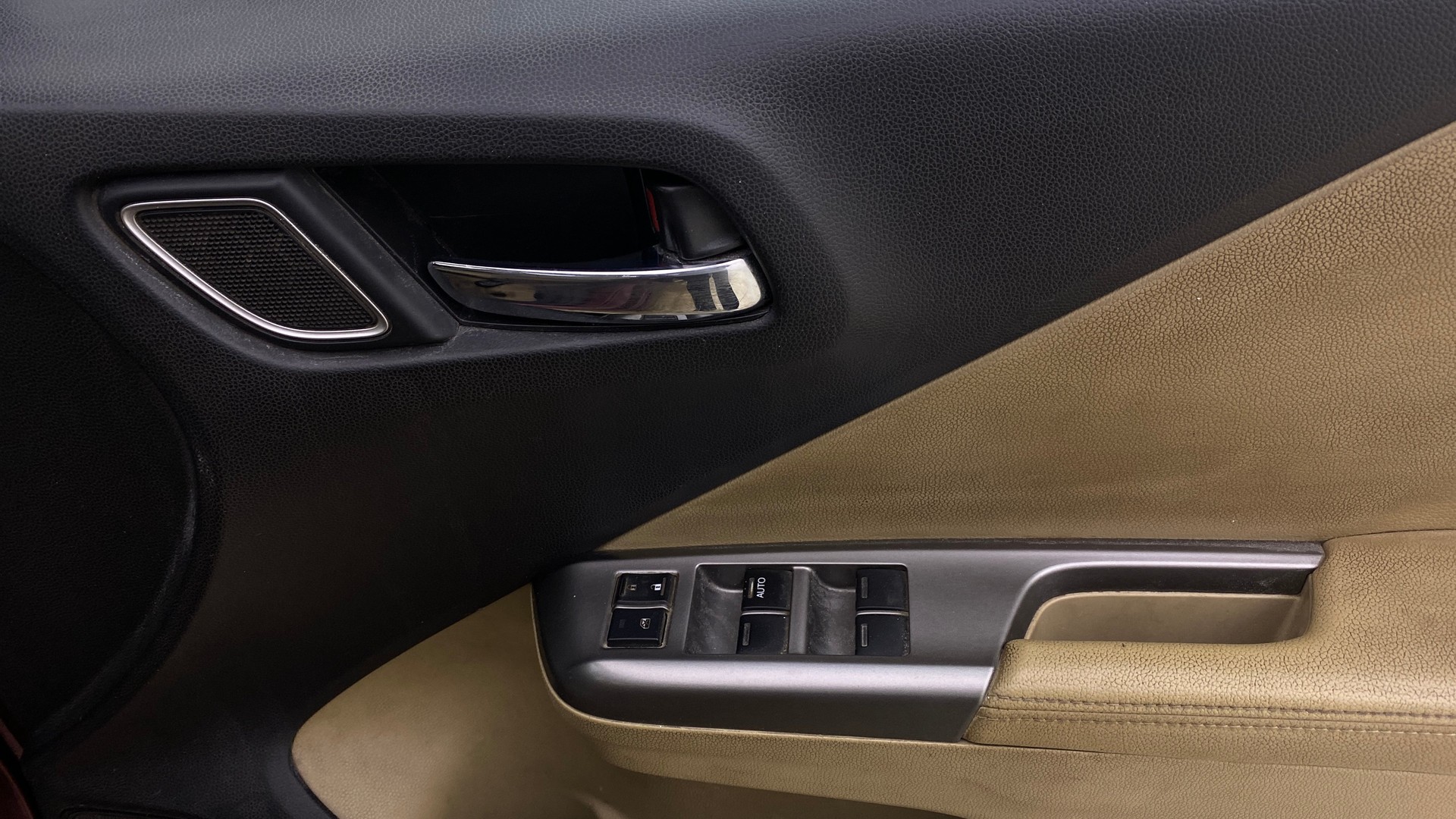 View 2018 Honda City ZX CVT Image 35 Used 2018 Honda City ZX CVT Image 35