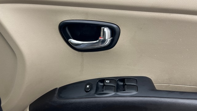 View Hyundai i10 Image 32 Used Hyundai i10 Image 32