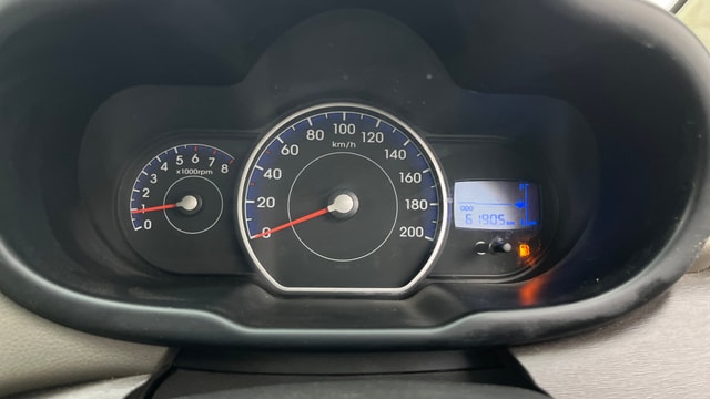 View Hyundai i10 Image 33 Used Hyundai i10 Image 33