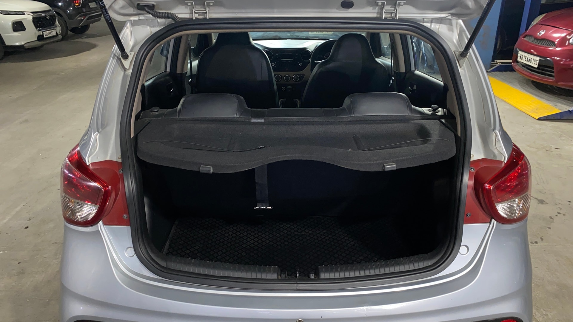 View 2019 Hyundai Grand i10 Magna 1.2 Kappa VTVT Image 10 Used 2019 Hyundai Grand i10 Magna 1.2 Kappa VTVT Image 10