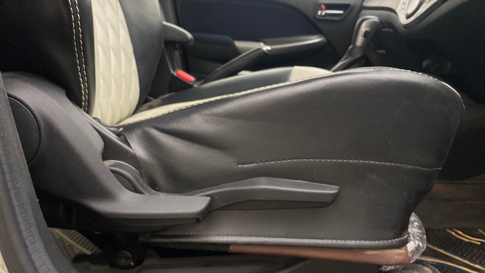 View 2020 Maruti Suzuki 1000 Base Variant Image 18 Used 2020 Maruti Suzuki 1000 Base Variant Image 18