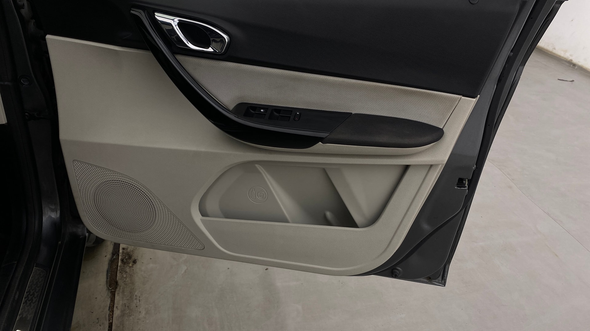 View 2022 Tata Tigor XE Diesel Image 33 Used 2022 Tata Tigor XE Diesel Image 33