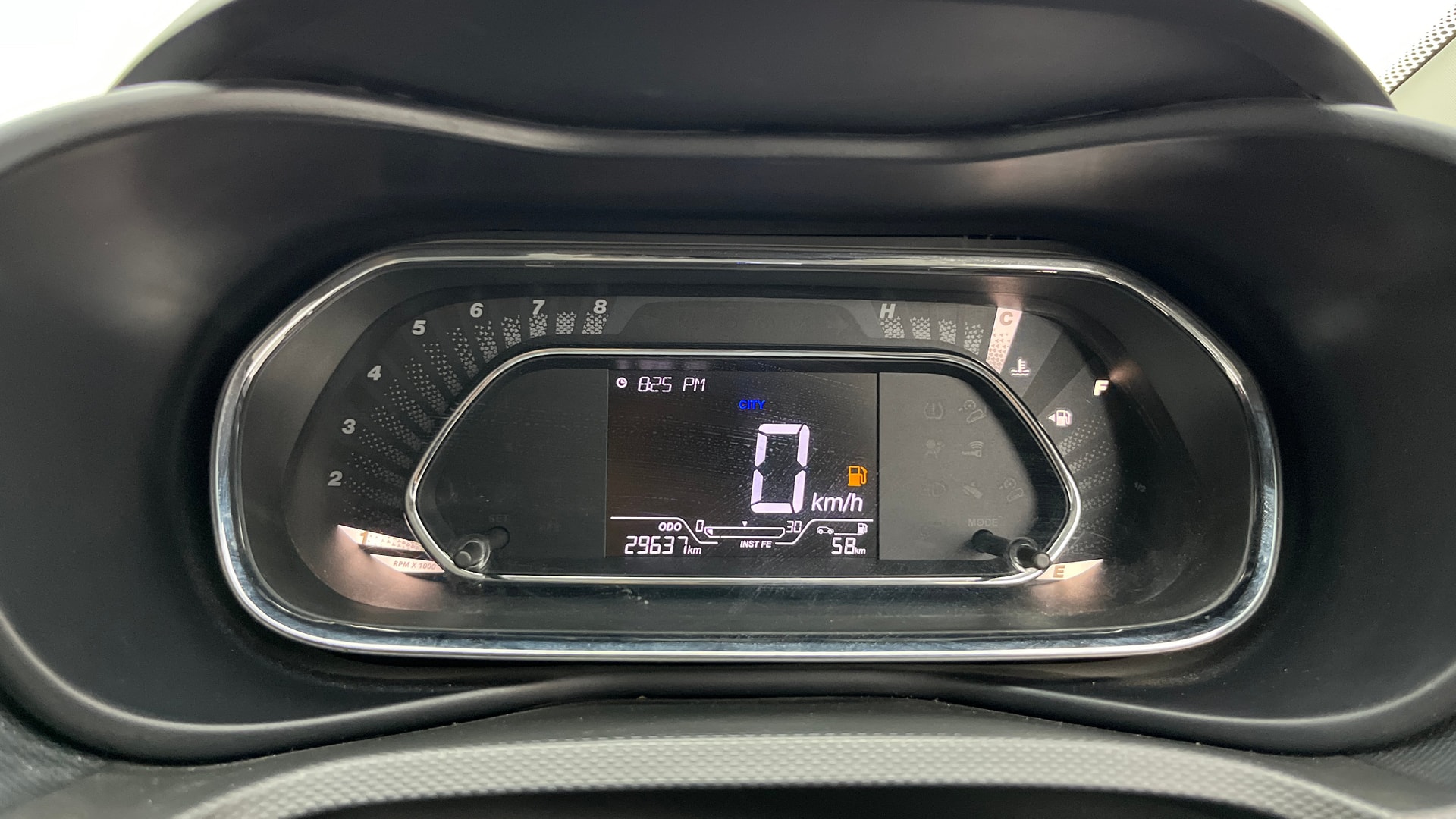 View 2022 Tata Nexon Revotron XE Image 35 Used 2022 Tata Nexon Revotron XE Image 35