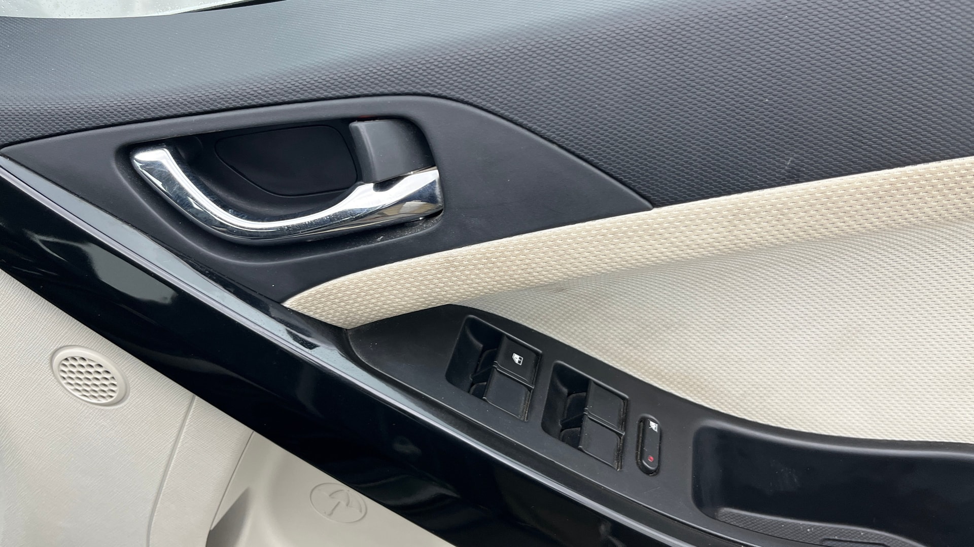 View 2022 Tata Nexon Revotron XE Image 33 Used 2022 Tata Nexon Revotron XE Image 33