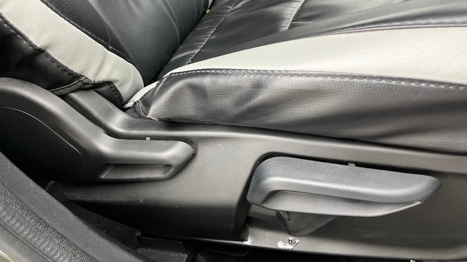 View 2022 Tata Nexon Revotron XE Image 18 Used 2022 Tata Nexon Revotron XE Image 18