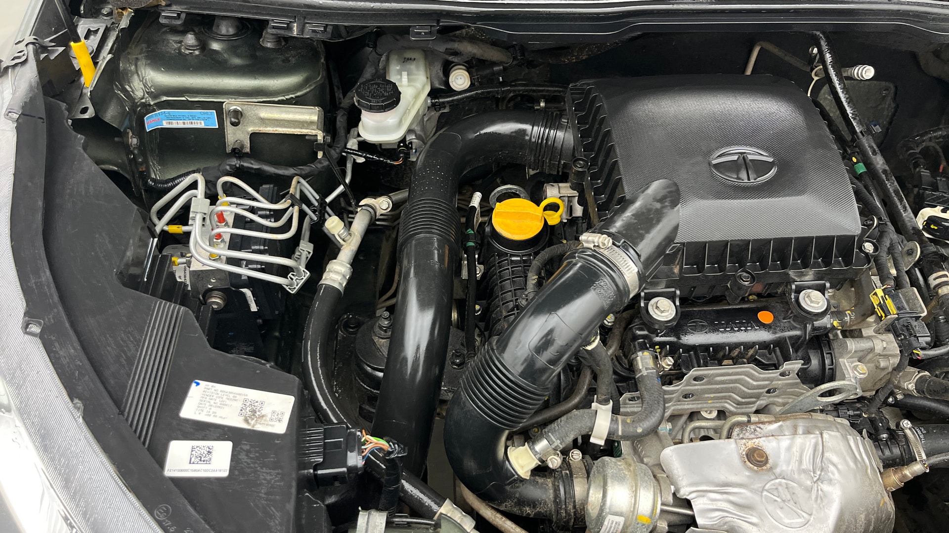View 2022 Tata Nexon Revotron XE Image 3 Used 2022 Tata Nexon Revotron XE Image 3