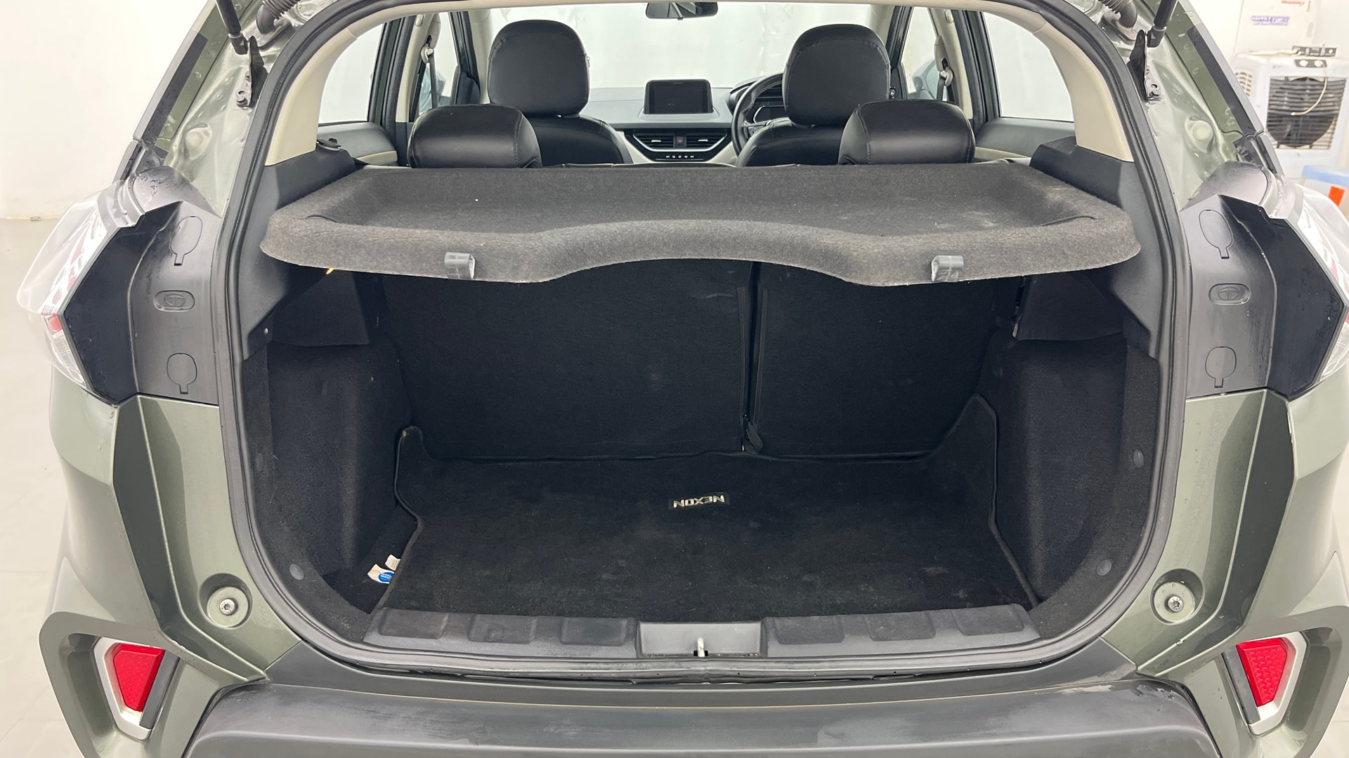 View 2022 Tata Nexon Revotron XE Image 10 Used 2022 Tata Nexon Revotron XE Image 10