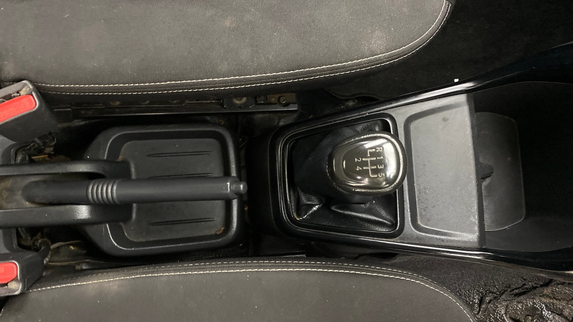 View 2022 Datsun Go A Image 37 Used 2022 Datsun Go A Image 37