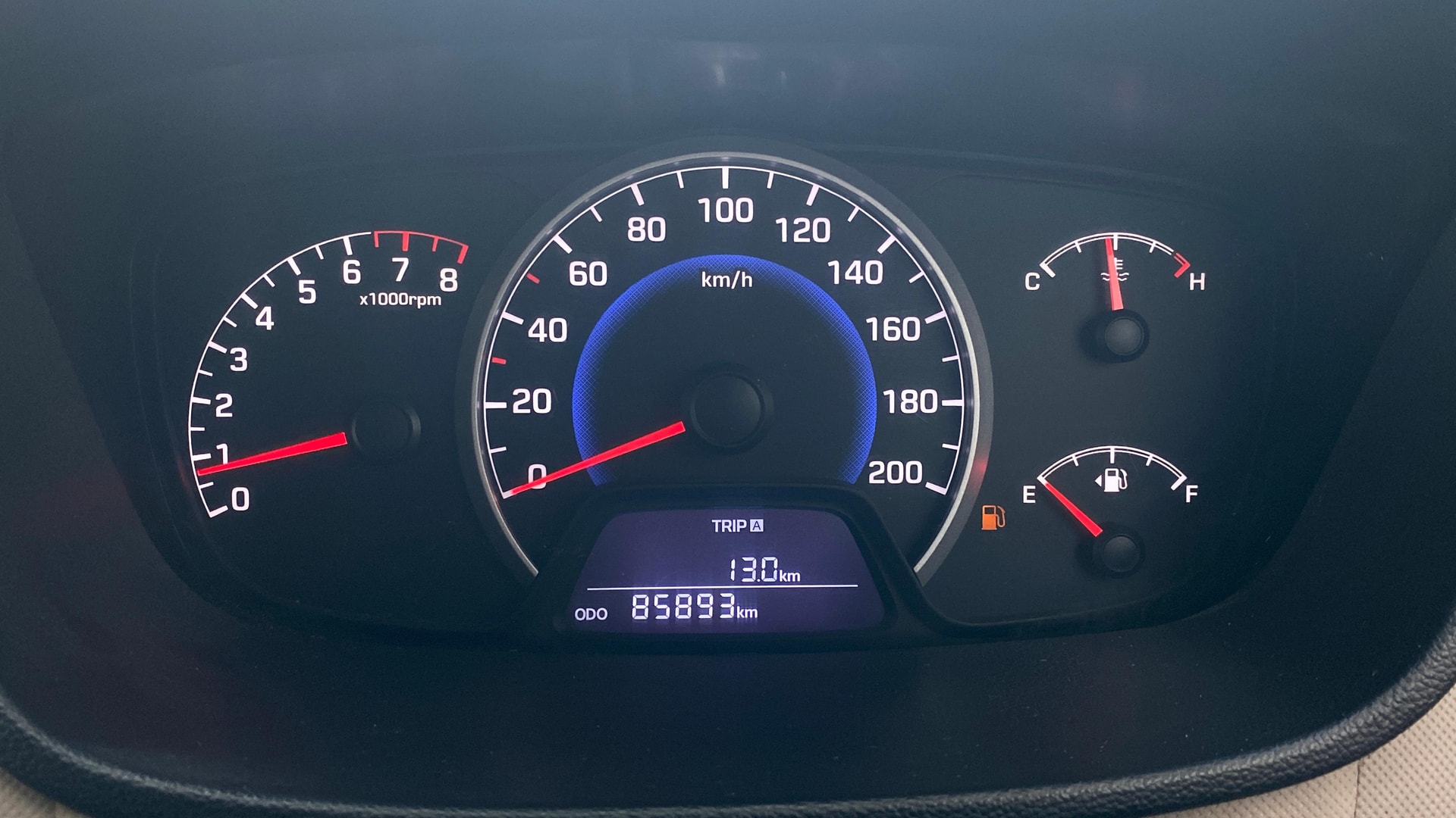 View 2016 Hyundai Grand i10 Sportz 1.2 Kappa Image 33 Used 2016 Hyundai Grand i10 Sportz 1.2 Kappa Image 33