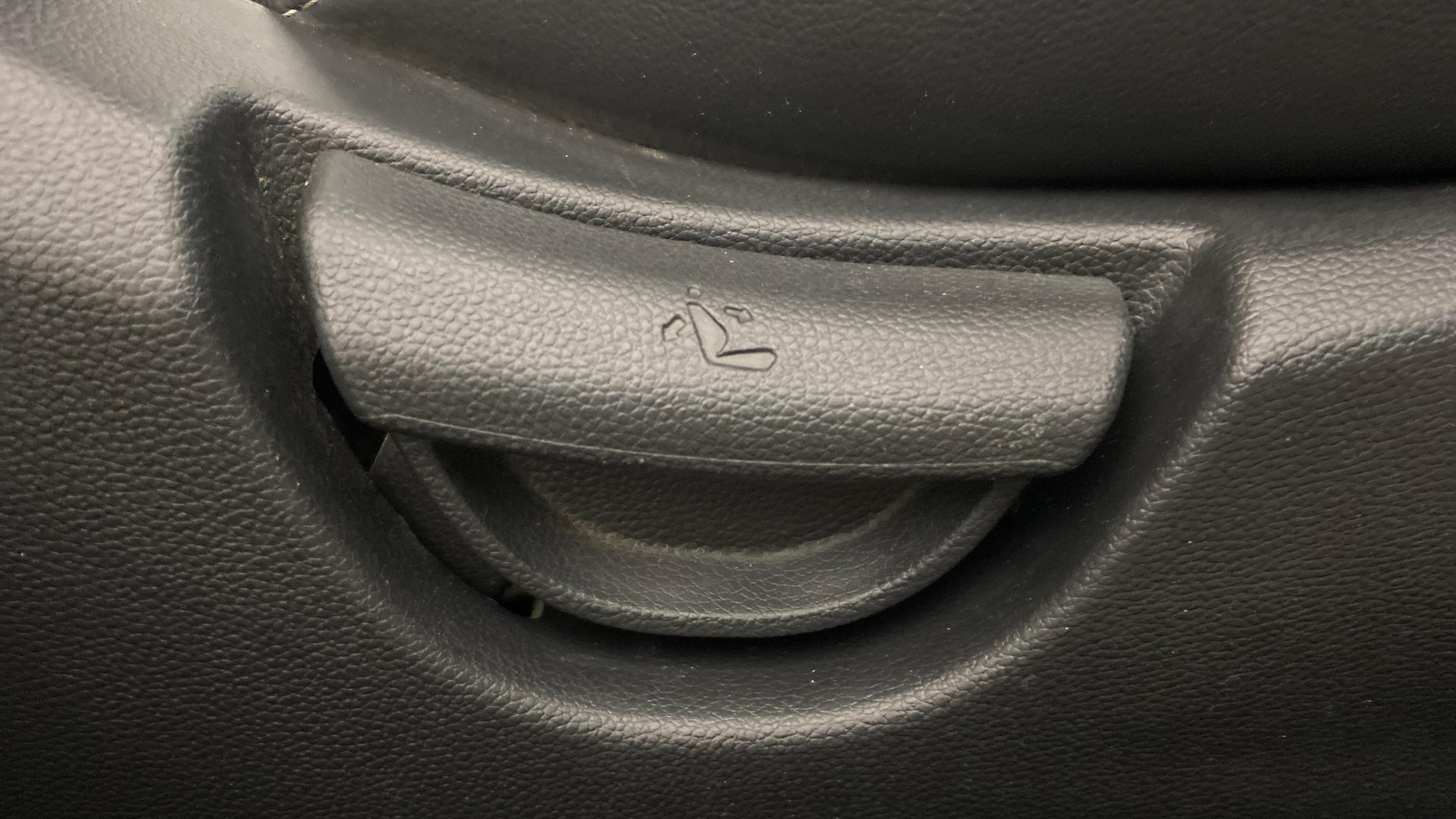 View 2017 Hyundai Grand i10 Sportz 1.2 Kappa Image 18 Used 2017 Hyundai Grand i10 Sportz 1.2 Kappa Image 18