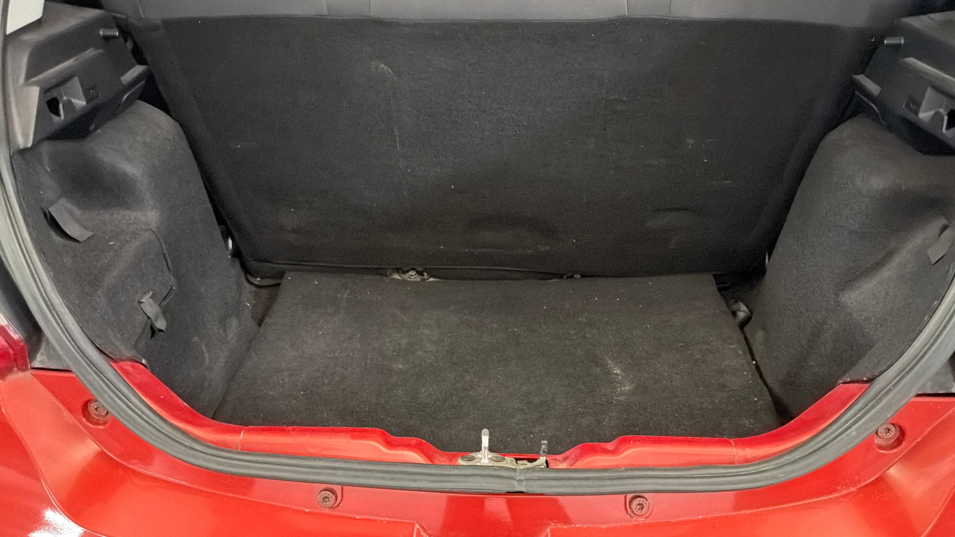 View 2021 Tata Tiago Revotorq XB Image 10 Used 2021 Tata Tiago Revotorq XB Image 10