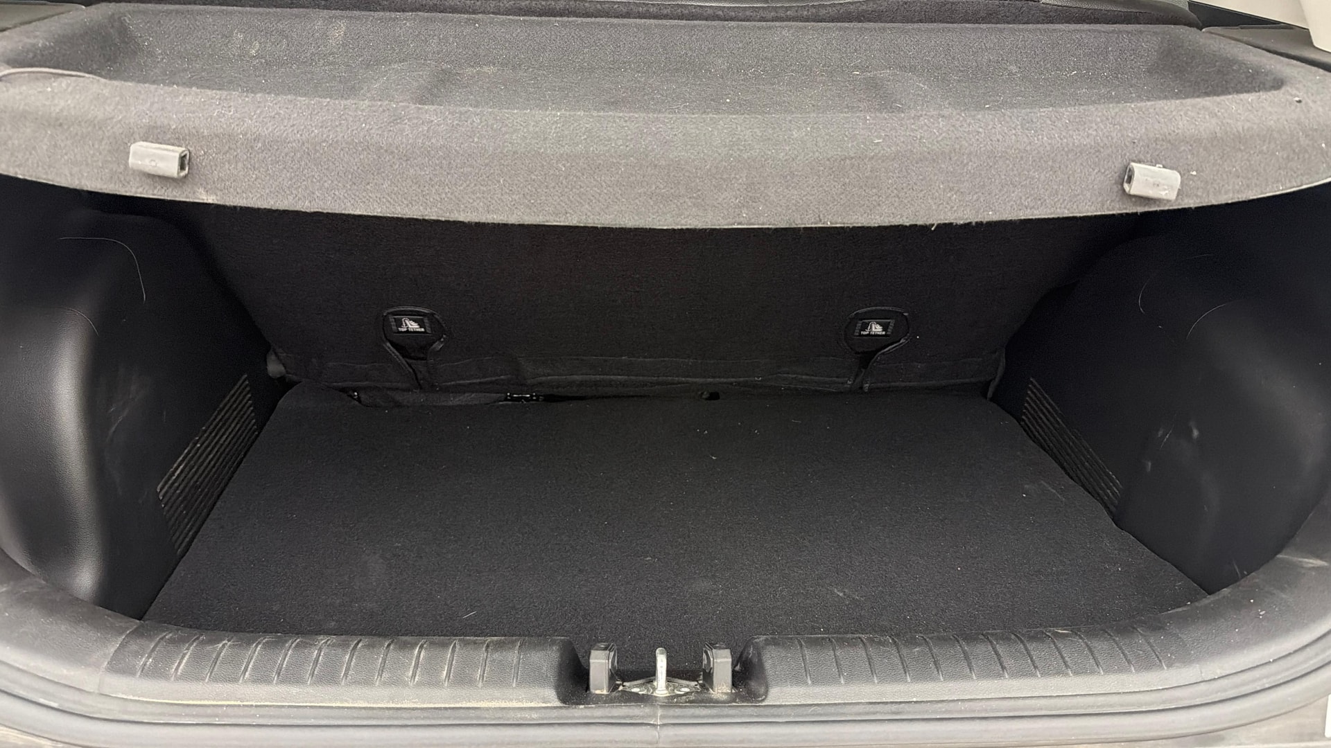 View 2025 Hyundai Venue S 1.2 Petrol Image 10 Used 2025 Hyundai Venue S 1.2 Petrol Image 10