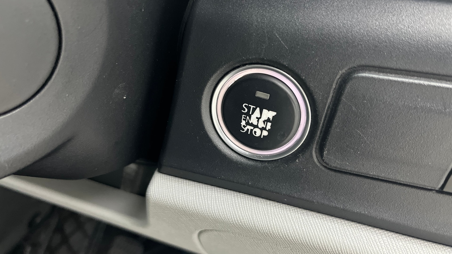 View 2020 Tata Altroz XZ Petrol Image 35 Used 2020 Tata Altroz XZ Petrol Image 35