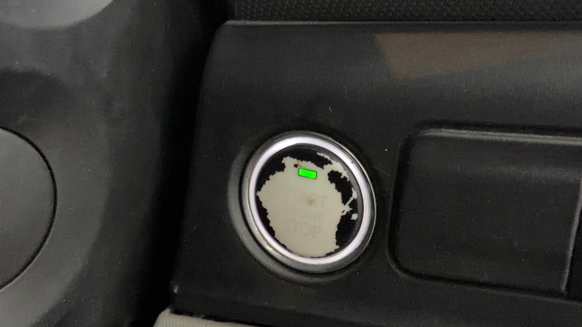 View 2020 Tata Altroz XT Petrol Image 39 Used 2020 Tata Altroz XT Petrol Image 39