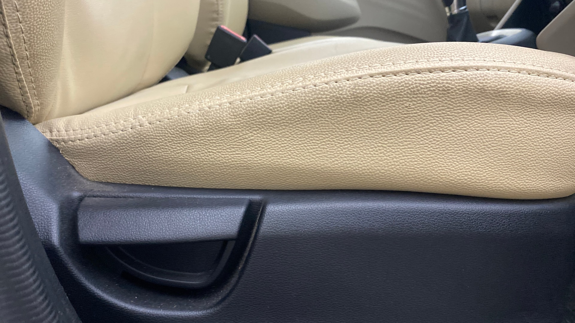 View 2019 Hyundai New Santro Sportz AMT Image 19 Used 2019 Hyundai New Santro Sportz AMT Image 19