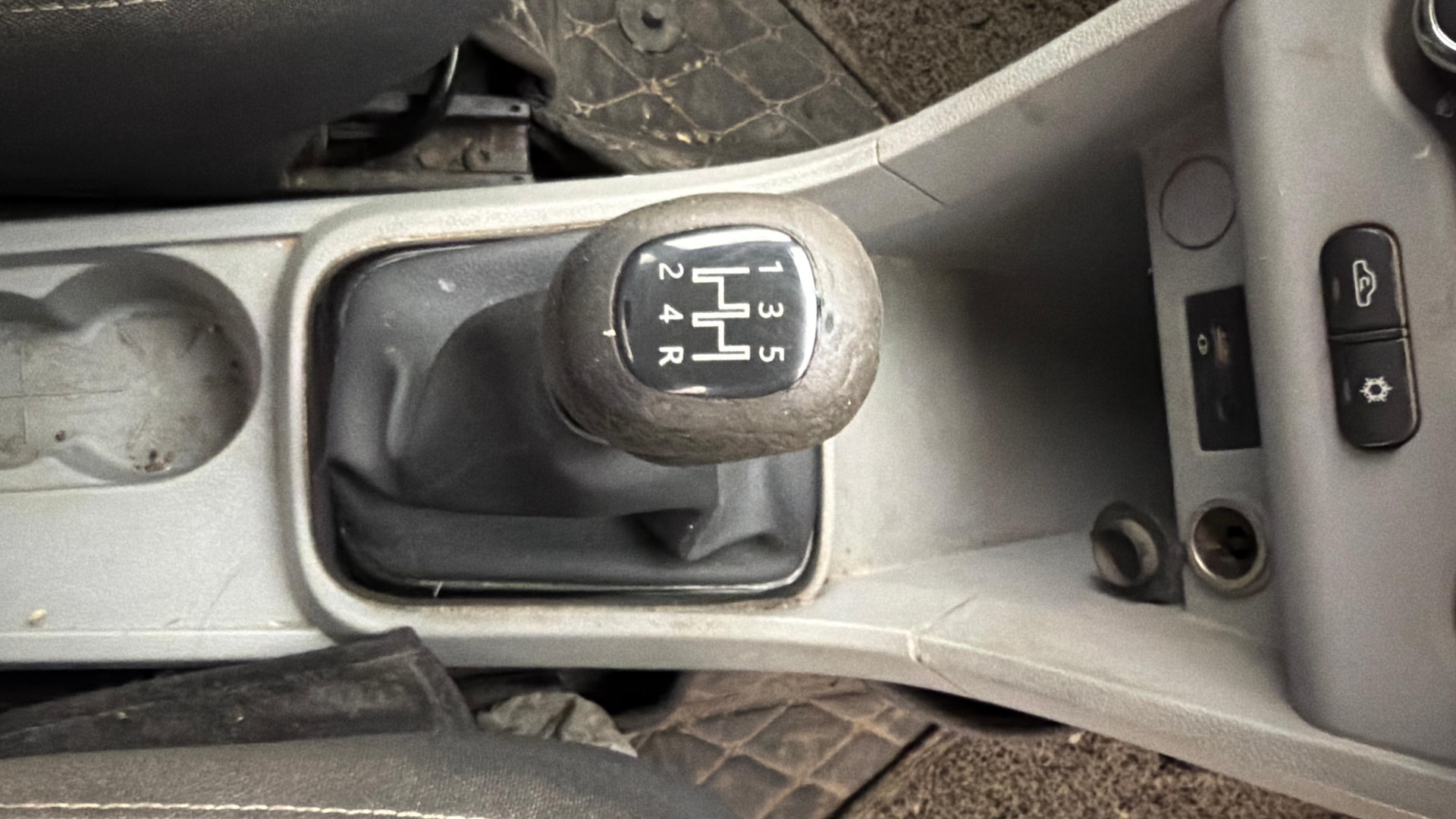 View 2021 Tata Tiago Revotorq XB Image 37 Used 2021 Tata Tiago Revotorq XB Image 37