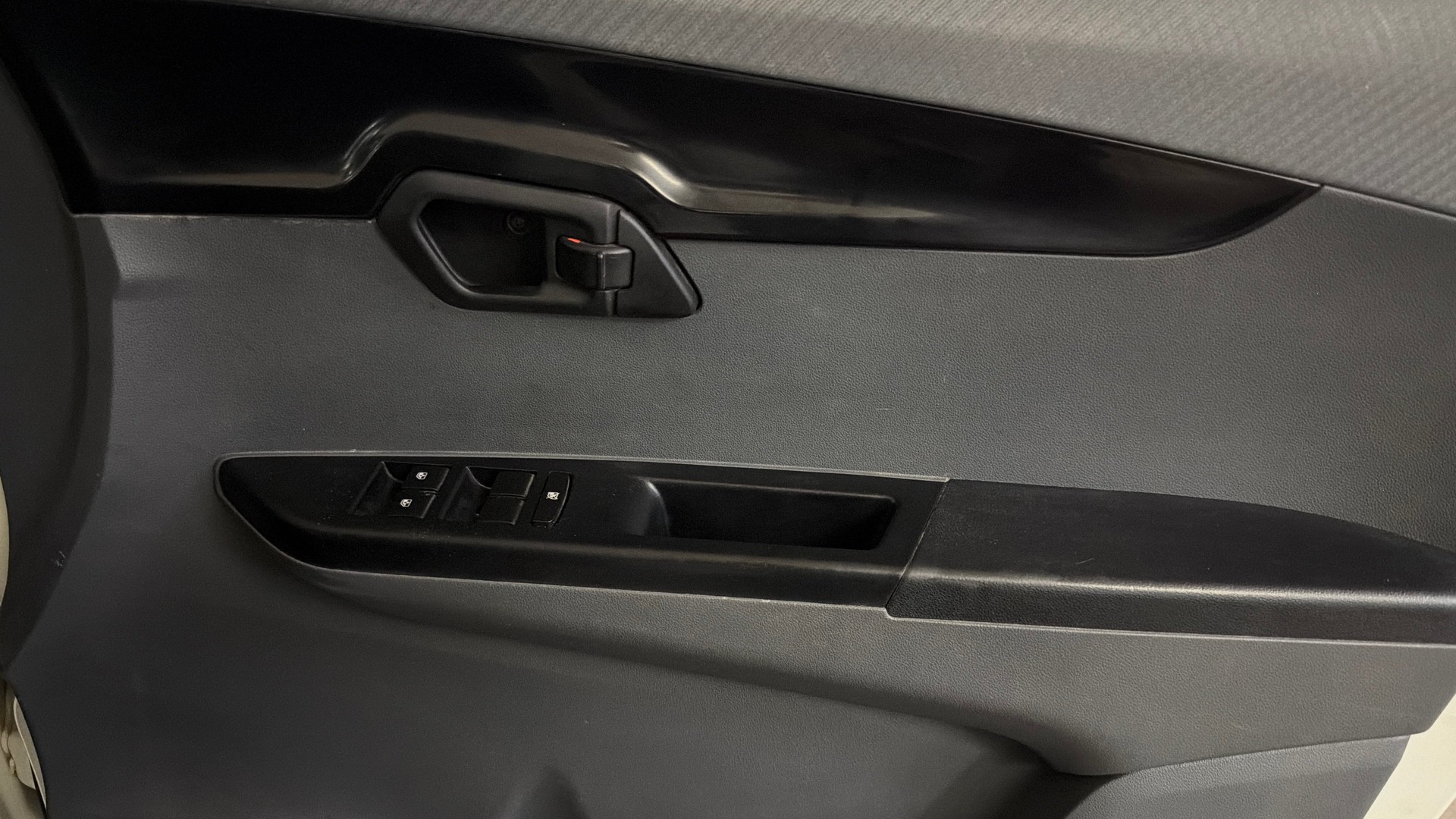 View 2019 Mahindra KUV100 K2 Petrol BS IV Image 32 Used 2019 Mahindra KUV100 K2 Petrol BS IV Image 32