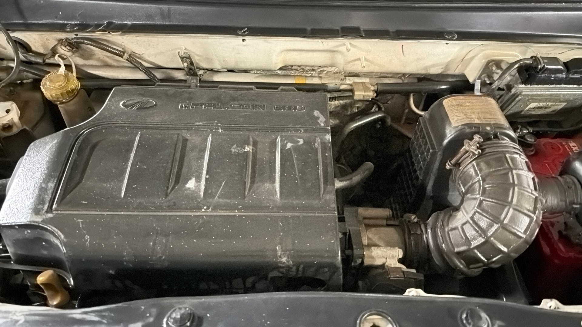 View 2019 Mahindra KUV100 K2 Petrol BS IV Image 40 Used 2019 Mahindra KUV100 K2 Petrol BS IV Image 40