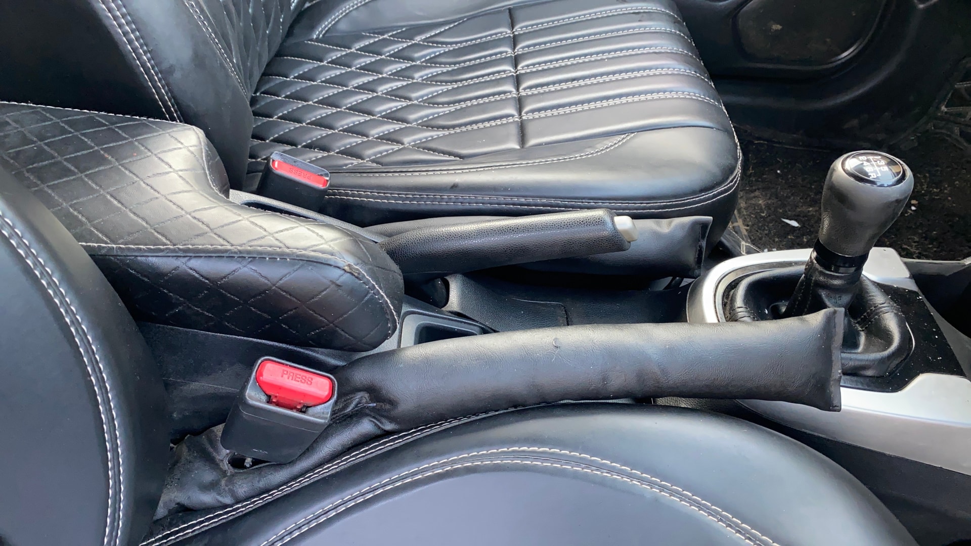 View 2018 Honda WR-V S MT Diesel Edge Edition Image 43 Used 2018 Honda WR-V S MT Diesel Edge Edition Image 43