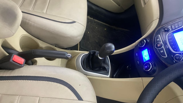 View Hyundai Fluidic Verna Image 37 Used Hyundai Fluidic Verna Image 37