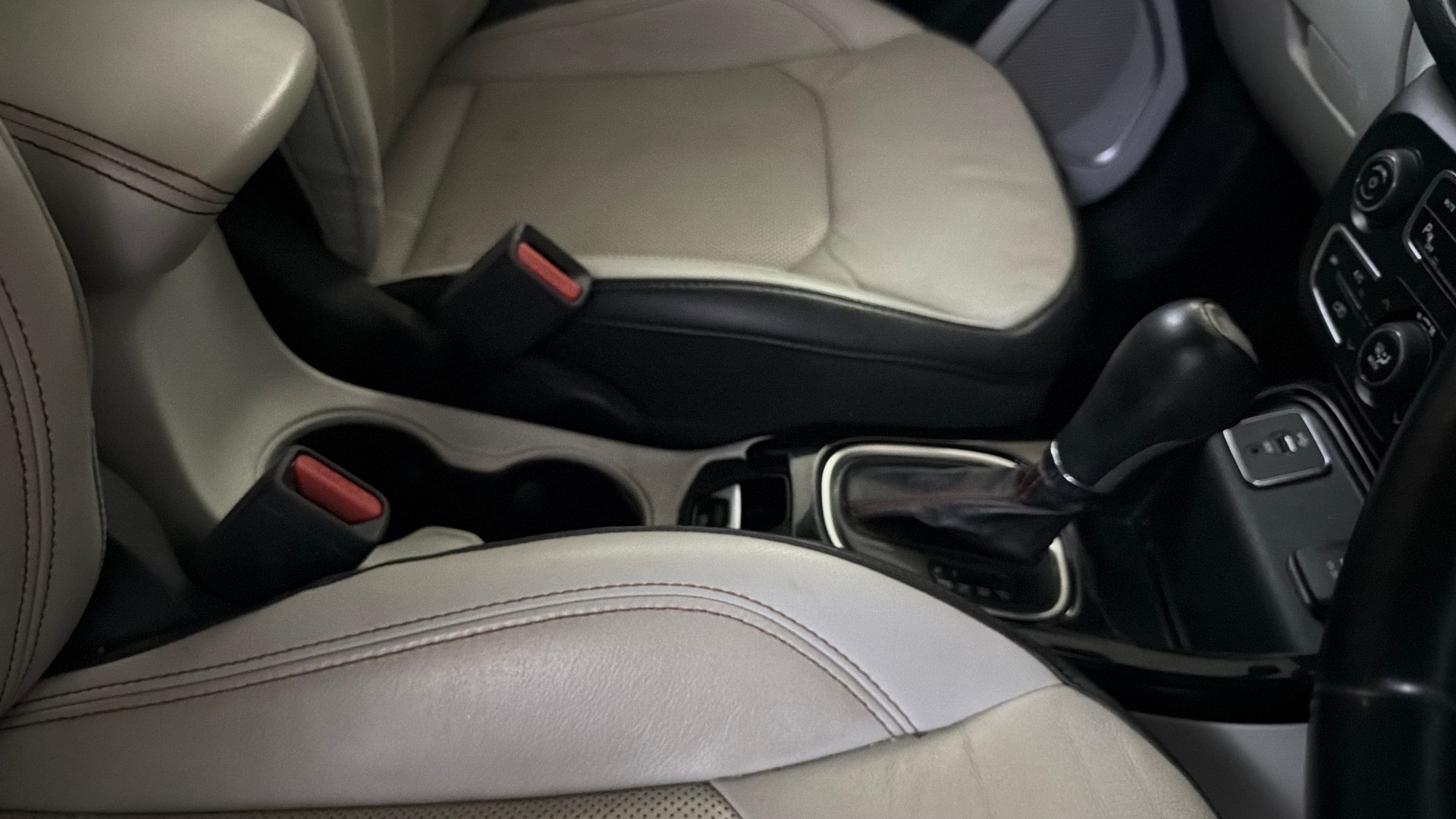 View 2019 Jeep Compass Limited Plus AT Image 40 Used 2019 Jeep Compass Limited Plus AT Image 40