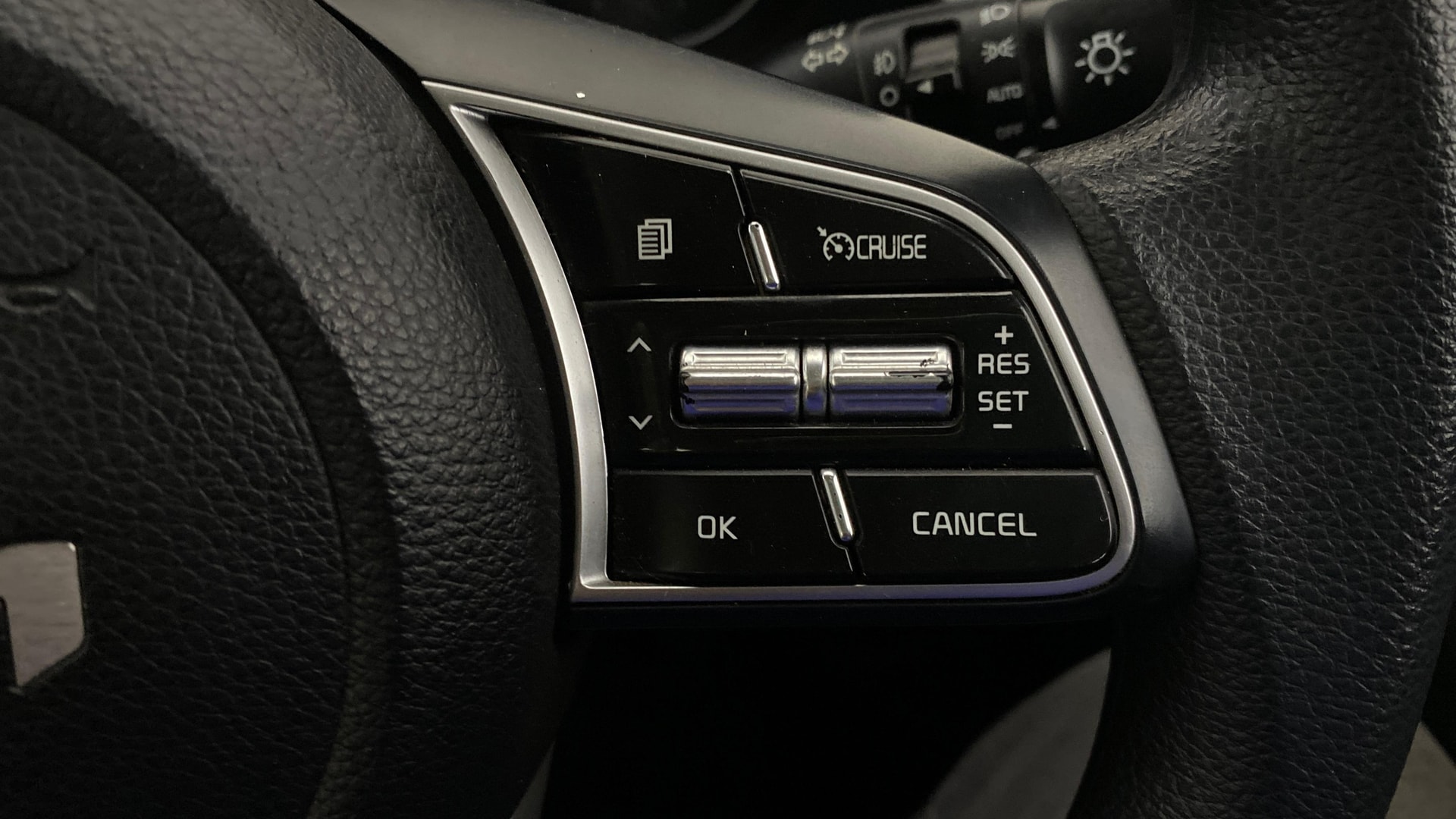 View 2023 Kia Seltos D1.5 CRDI VGT 6MT HTK Plus Image 3 Used 2023 Kia Seltos D1.5 CRDI VGT 6MT HTK Plus Image 3
