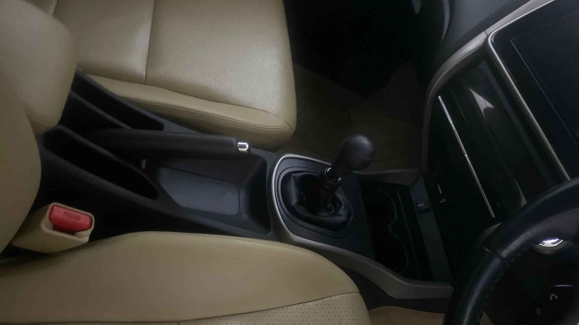 View 2018 Honda City ZX MT Diesel Anniversary Edition Image 41 Used 2018 Honda City ZX MT Diesel Anniversary Edition Image 41