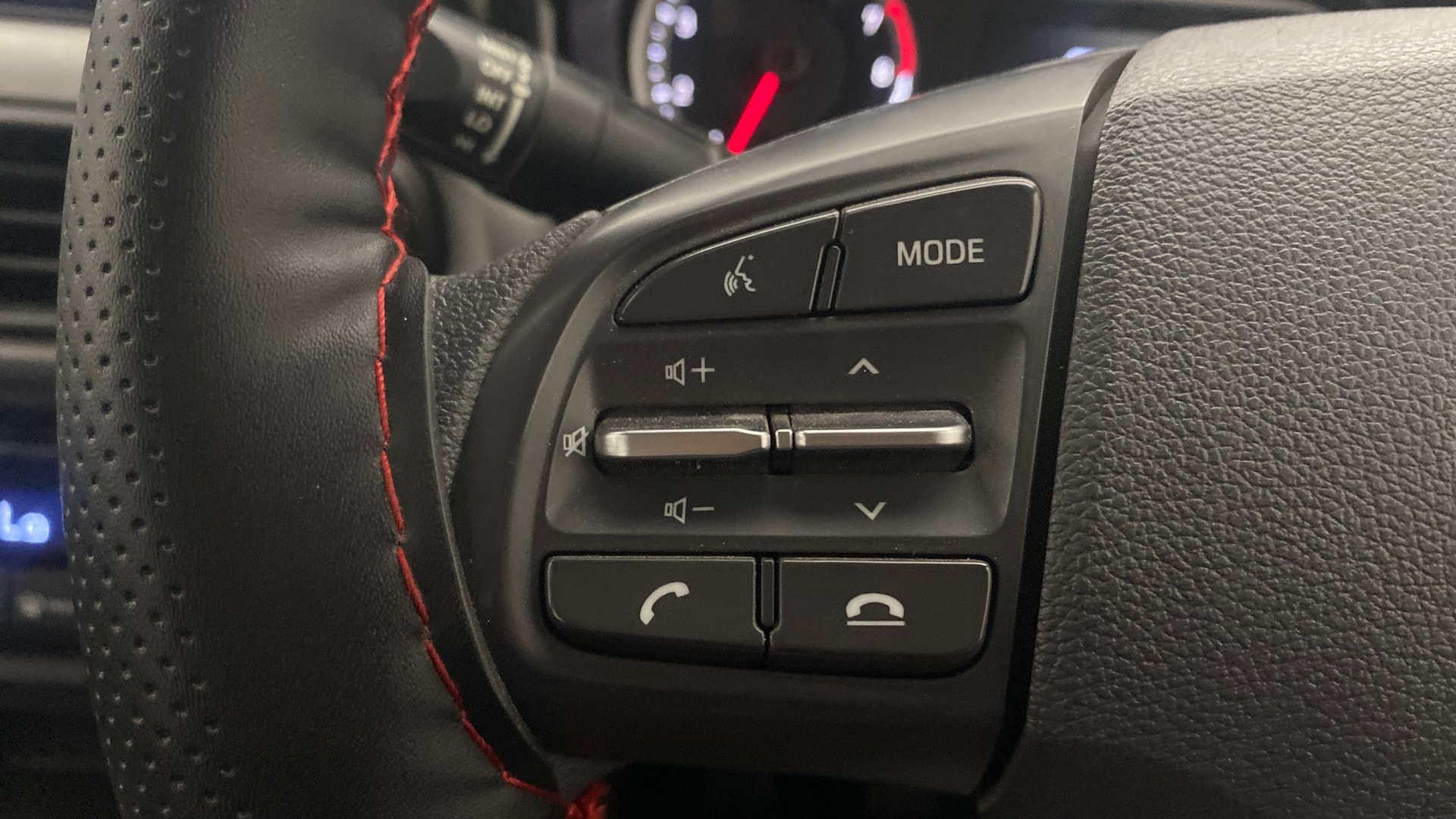 View 2022 Hyundai Grand i10 Nios Sportz Petrol Image 3 Used 2022 Hyundai Grand i10 Nios Sportz Petrol Image 3