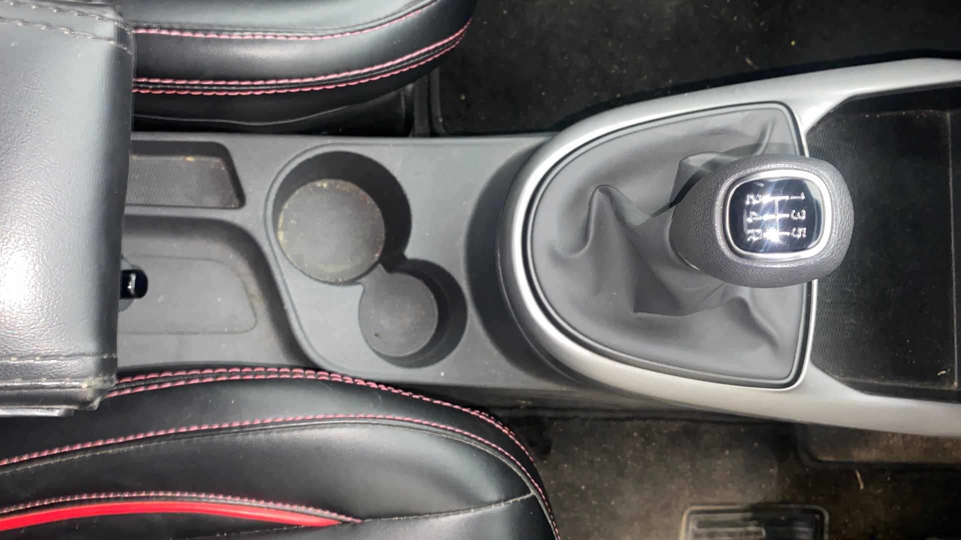 View 2022 Hyundai Grand i10 Nios Sportz Petrol Image 39 Used 2022 Hyundai Grand i10 Nios Sportz Petrol Image 39