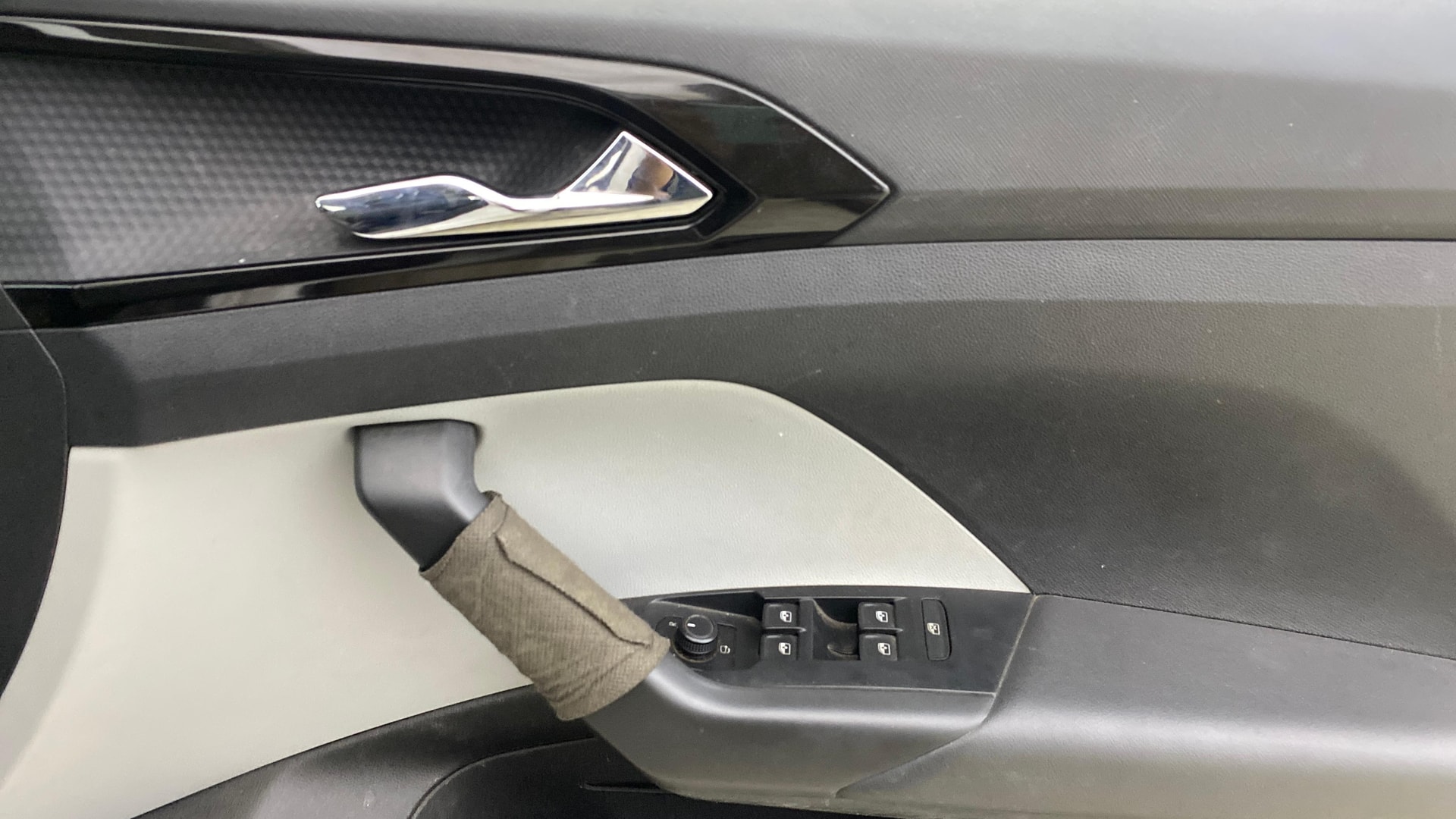 View 2021 Skoda Kushaq Style 1.0 TSI AT Image 34 Used 2021 Skoda Kushaq Style 1.0 TSI AT Image 34